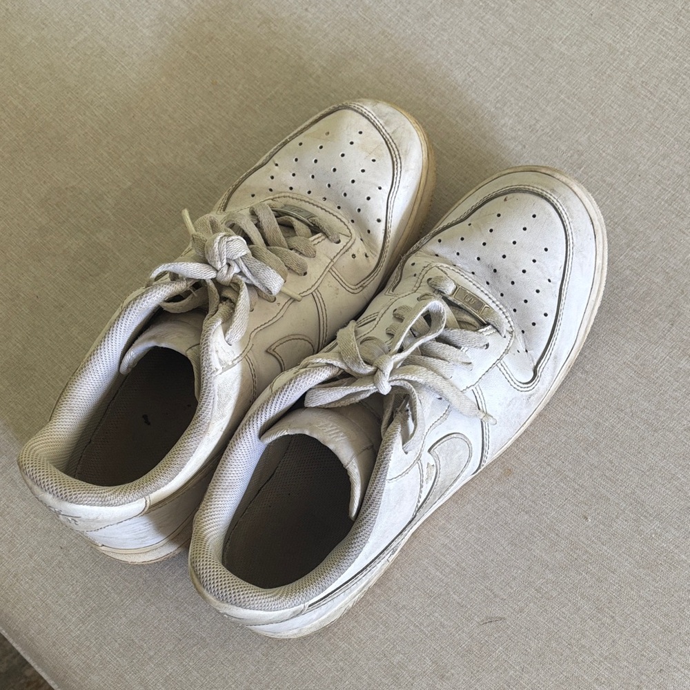 Nike White Casual Sneakers